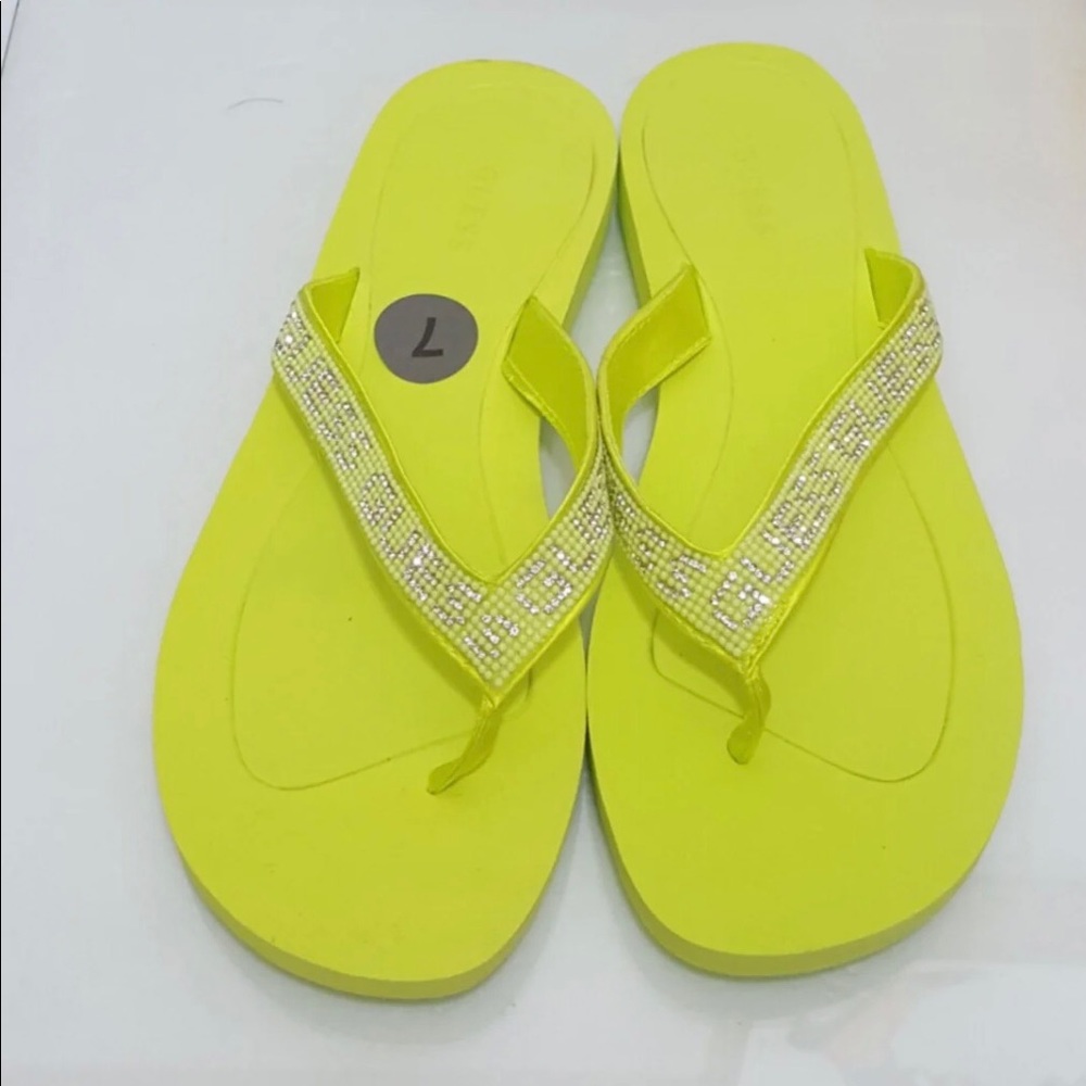 Looking for these Guess sandals in a 9.5 or 10!
